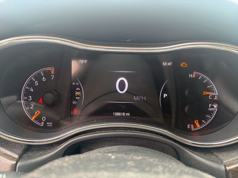 Used 2014 Jeep Grand Cherokee Laredo AWD/4WD image 16