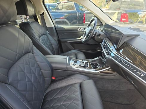 Used 2024 BMW X7 xDrive40i AWD/4WD image 10