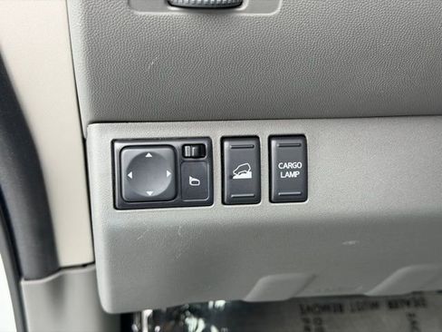 Used 2016 Nissan Frontier SL w/ Moonroof Package AWD/4WD image 19