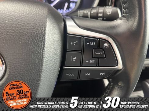 Used 2021 Toyota Highlander XSE AWD/4WD image 28