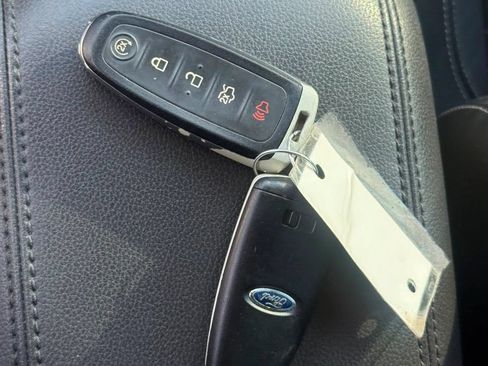 Used 2013 Ford Escape SEL FWD image 18