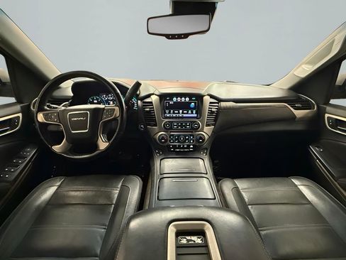 Used 2018 GMC Yukon Denali image 12