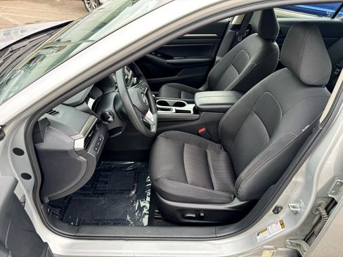 Used 2023 Nissan Altima 2.5 SV image 13