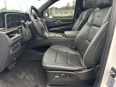 Used 2022 Cadillac Escalade ESV Premium Luxury w/ Performance Package image 11