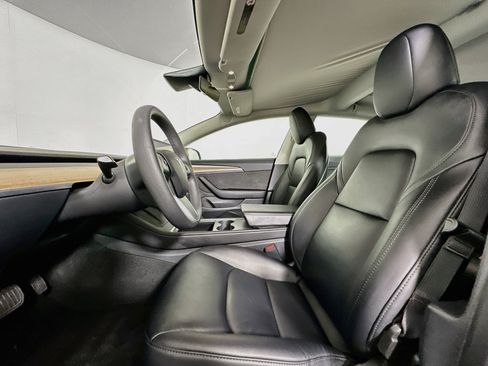 Used 2023 Tesla Model 3 Standard Range RWD image 13