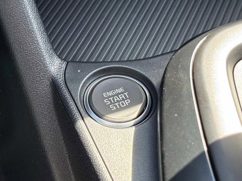 New 2025 Kia K4 LXS image 24