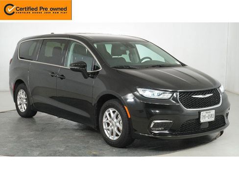 Certified 2024 Chrysler Pacifica Touring-L image 1