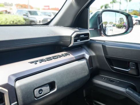Used 2024 Toyota Tacoma SR5 AWD/4WD image 22
