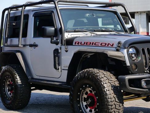 Used 2017 Jeep Wrangler Rubicon AWD/4WD image 12