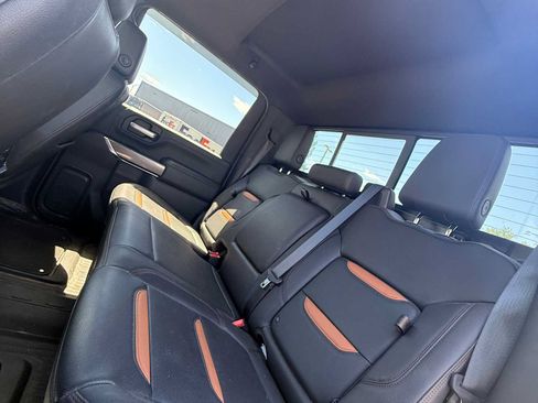 Used 2022 GMC Sierra 3500 AT4 w/ AT4 Premium Plus Package AWD/4WD image 11