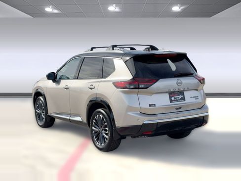 New 2026 Nissan Rogue Platinum w/ Platinum Premium Package image 3