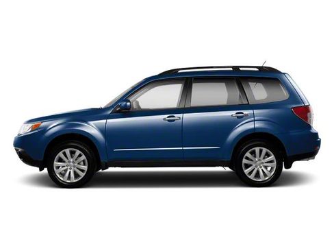 Used 2011 Subaru Forester 2.5X Premium image 3