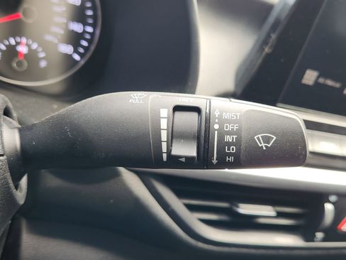 Used 2024 Kia Forte LXS FWD image 25