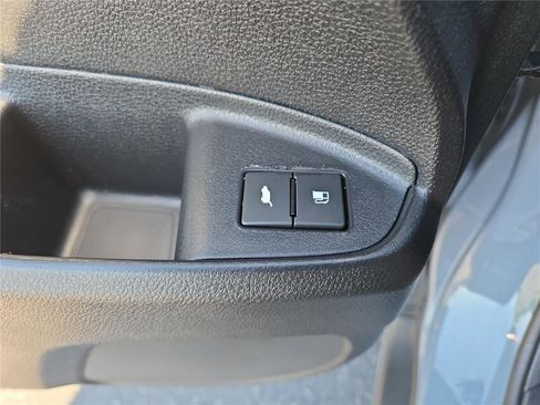 Used 2024 Honda Passport Black Edition image 18