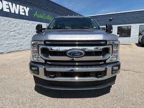 Used 2022 Ford F350 XLT w/ XLT Value Package AWD/4WD image 8