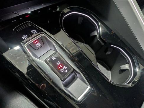 Certified 2025 Audi Q5 Premium w/ Convenience Package image 17