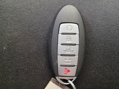 Used 2024 Nissan Altima 2.5 S FWD image 32