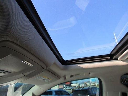 Used 2016 GMC Sierra 1500 Denali w/ Enhanced Driver Alert Package image 24