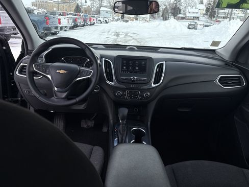 Used 2024 Chevrolet Equinox LT image 14