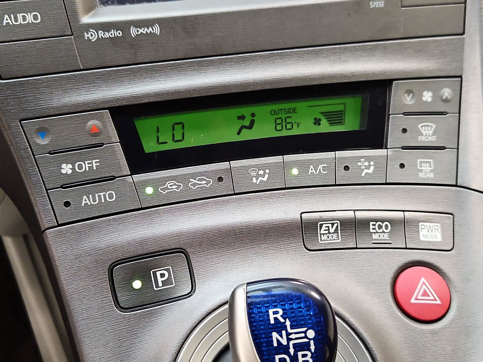 Used 2014 Toyota Prius Three FWD image 2