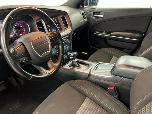 Used 2023 Dodge Charger SXT RWD image 16