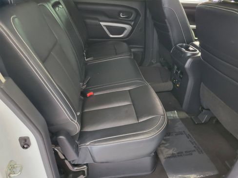 Used 2017 Nissan Titan PRO-4X w/ Pro-4x Convenience Package image 14
