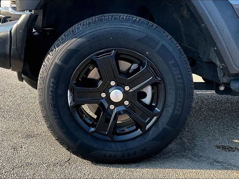Used 2022 Jeep Wrangler Unlimited Sport AWD/4WD image 8