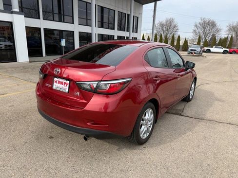 Used 2017 Toyota Yaris iA image 4