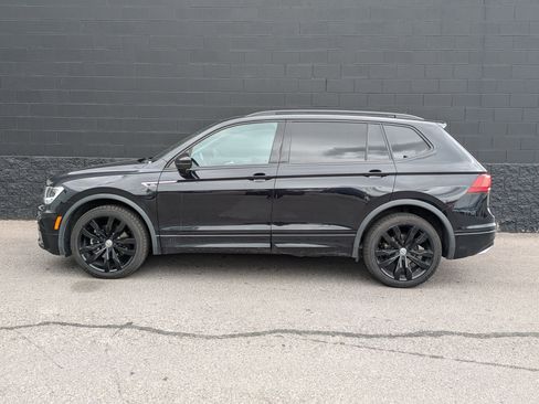 Used 2021 Volkswagen Tiguan SE R-Line FWD image 8
