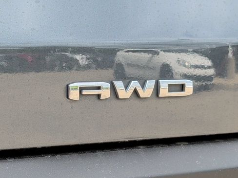 Used 2020 GMC Acadia SLT w/ LPO, Floor Liner Package AWD/4WD image 44