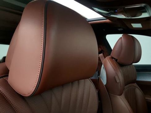 Used 2023 Genesis G90 3.5T AWD/4WD image 35