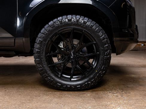 Used 2024 Lexus GX 550 550 Luxury+ w/ Accessory Package (2T) image 12