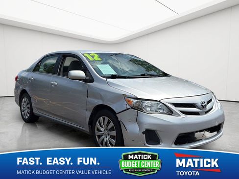 Used 2012 Toyota Corolla LE FWD image 1