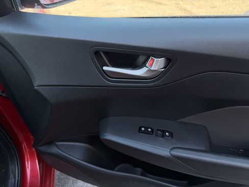 Used 2020 Hyundai Accent SE image 25