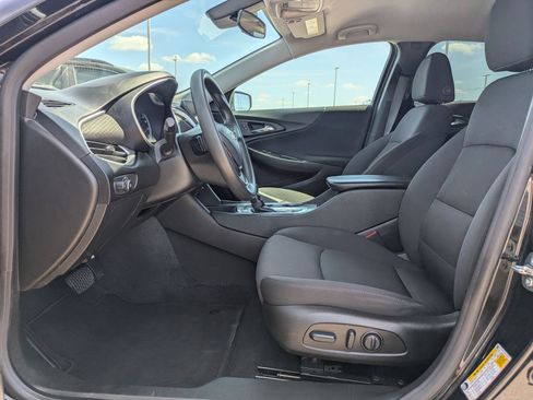 Used 2024 Chevrolet Malibu LT image 9