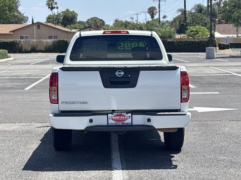 Used 2019 Nissan Frontier S RWD image 6