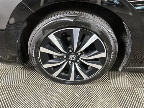 Used 2024 Honda Civic EX image 9