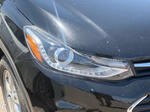 Used 2020 Chevrolet Trax LT FWD image 6