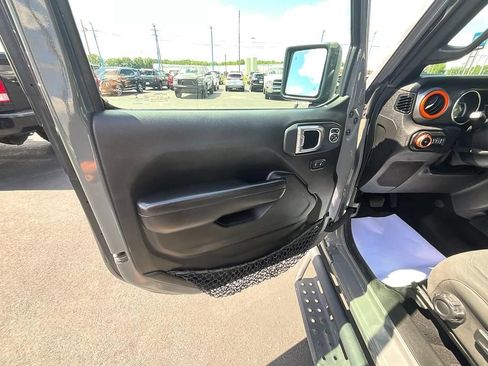 Used 2021 Jeep Wrangler Unlimited Sport AWD/4WD image 11