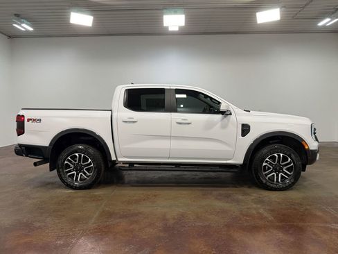 Used 2024 Ford Ranger Lariat w/ FX4 Off-Road Package image 23