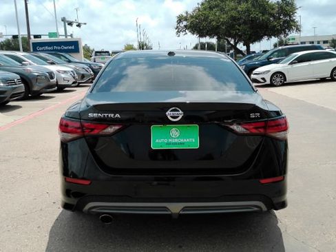 Used 2023 Nissan Sentra SR w/ SR Premium Package FWD image 9