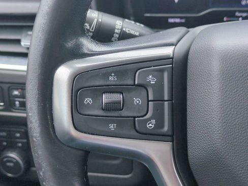 Used 2022 Chevrolet Tahoe Z71 w/ Luxury Package AWD/4WD image 18