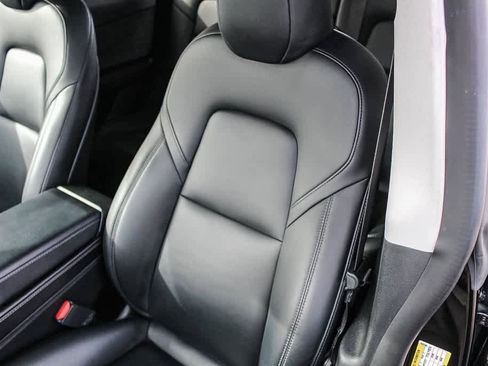 Used 2023 Tesla Model Y Long Range image 27