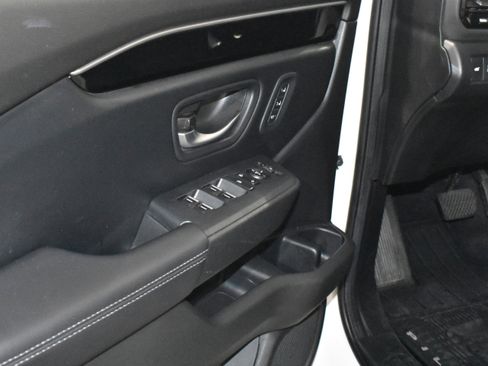 Used 2024 Honda Pilot EX-L image 24