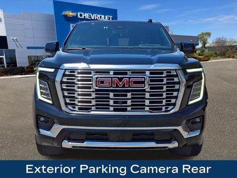 Used 2025 GMC Yukon XL Denali AWD/4WD image 22