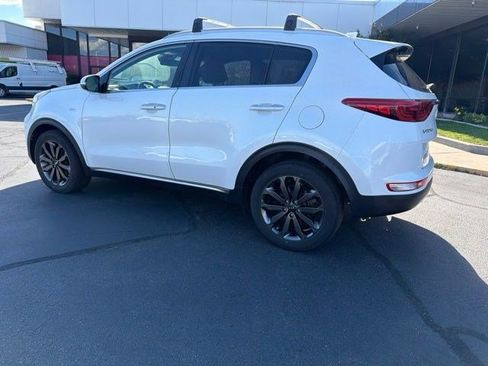 Used 2018 Kia Sportage EX w/ EX Sport Appearance Package AWD/4WD image 10