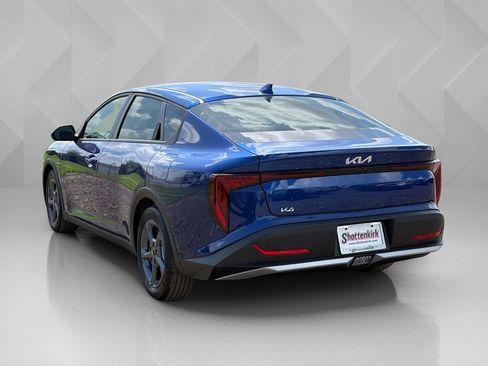 New 2026 Kia K4 LXS image 7