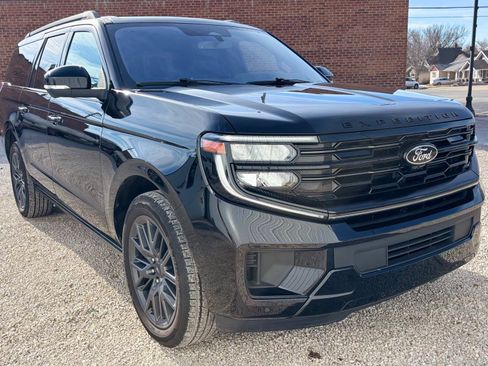 Certified 2025 Ford Expedition Max Platinum w/ Stealth Performance Package image 1