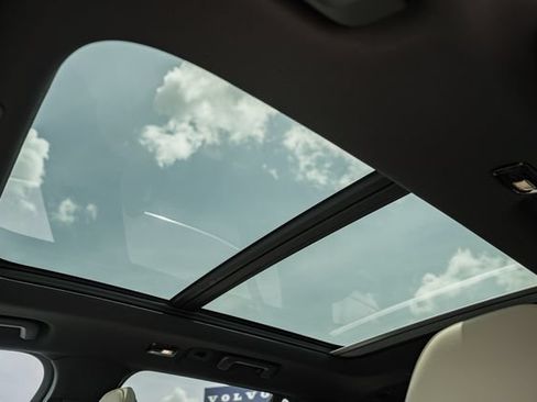 New 2026 Volvo XC90 T8 Core AWD/4WD image 41