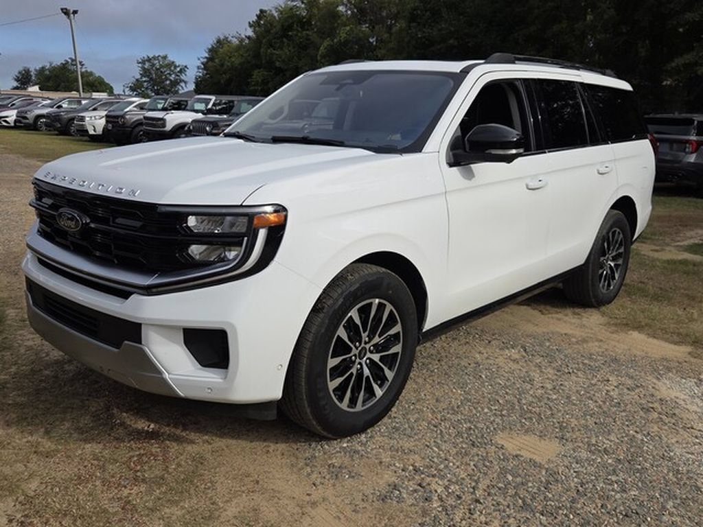 Used 2025 Ford Expedition Platinum AWD/4WD image 4